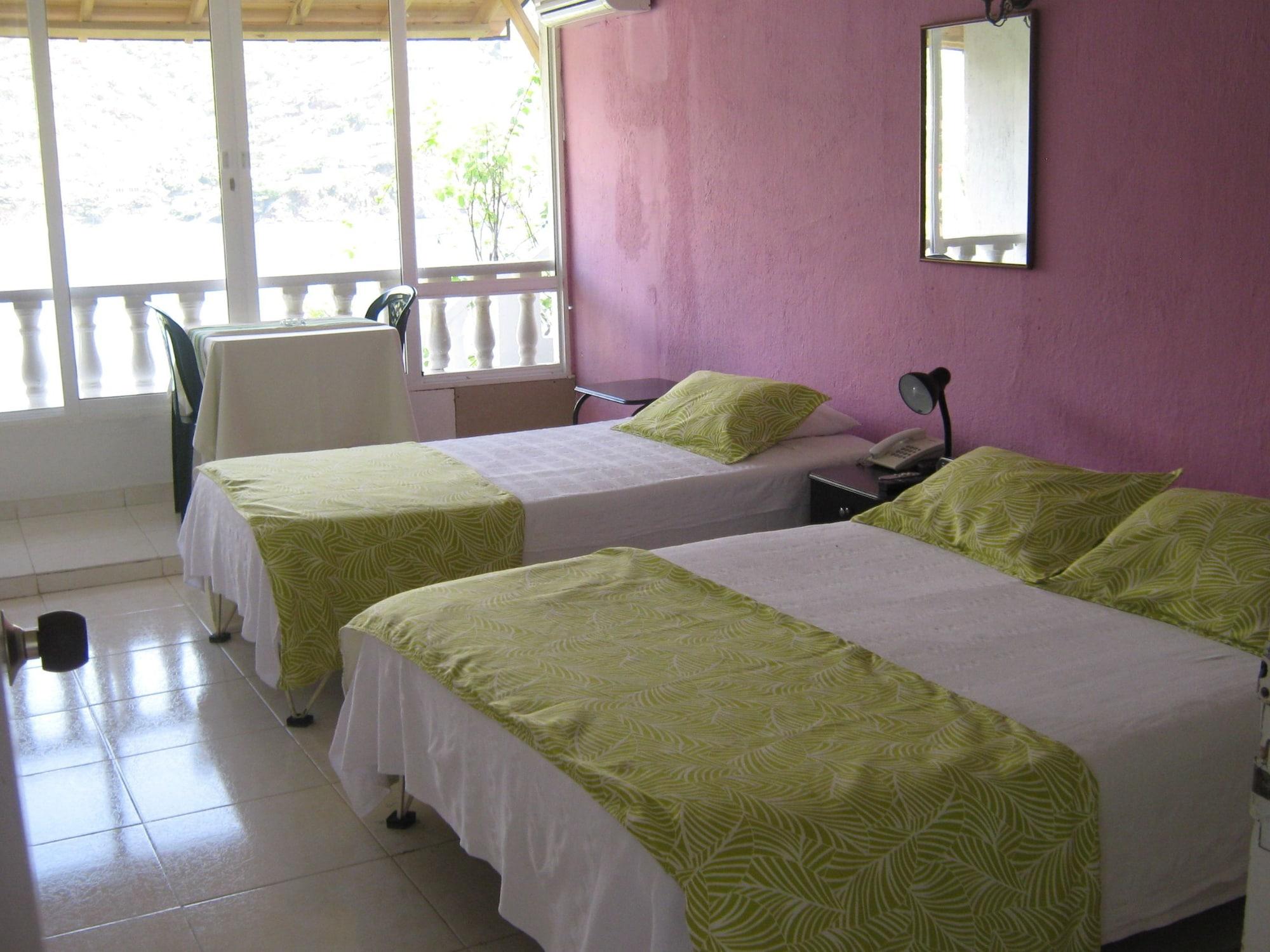 Hotel Bahia タガンガ エクステリア 写真
